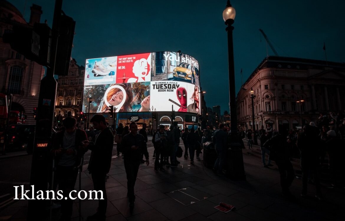 Analisis Gaya Visual Iklan Brand Besar Dunia dan Pelajaran untuk UMKM Analisis Gaya Visual Iklan Brand Besar Dunia dan Pelajaran untuk UMKM
