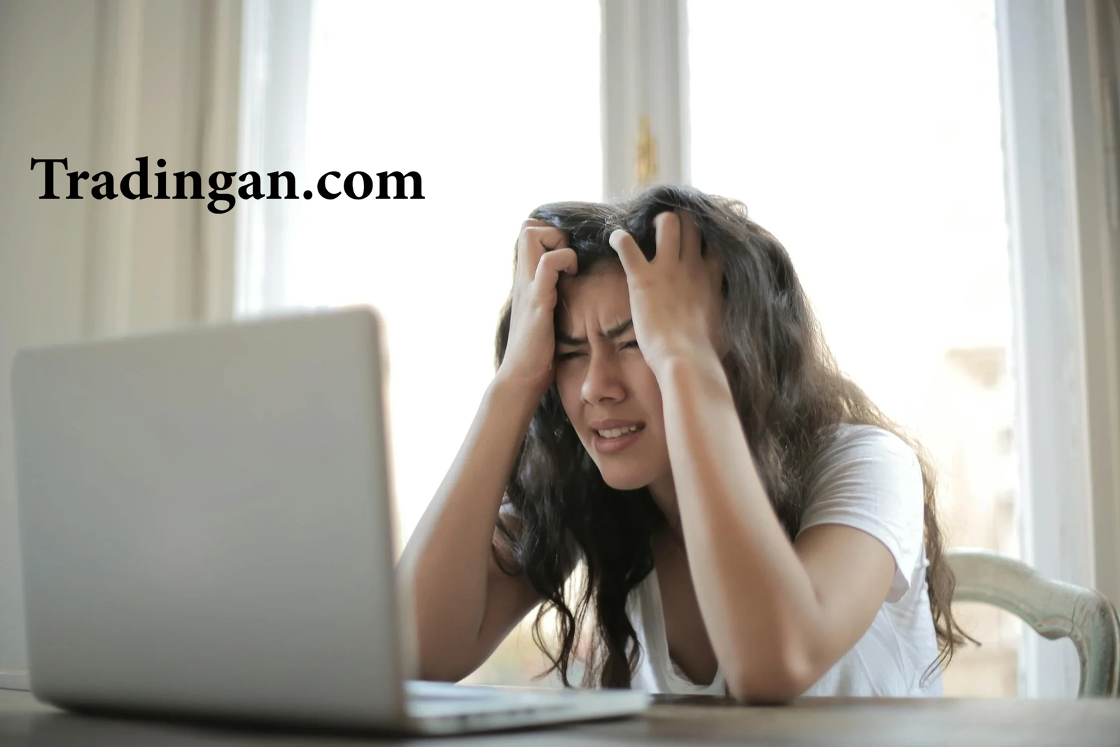Loss Aversion: Mengapa Konsumen Lebih Takut Kehilangan daripada Mendapatkan? Loss Aversion: Mengapa Konsumen Lebih Takut Kehilangan daripada Mendapatkan?