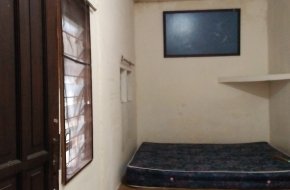 Kos surabaya barat kekeluargaan nonAC single/pasutri kosong uk.3x7mt murah